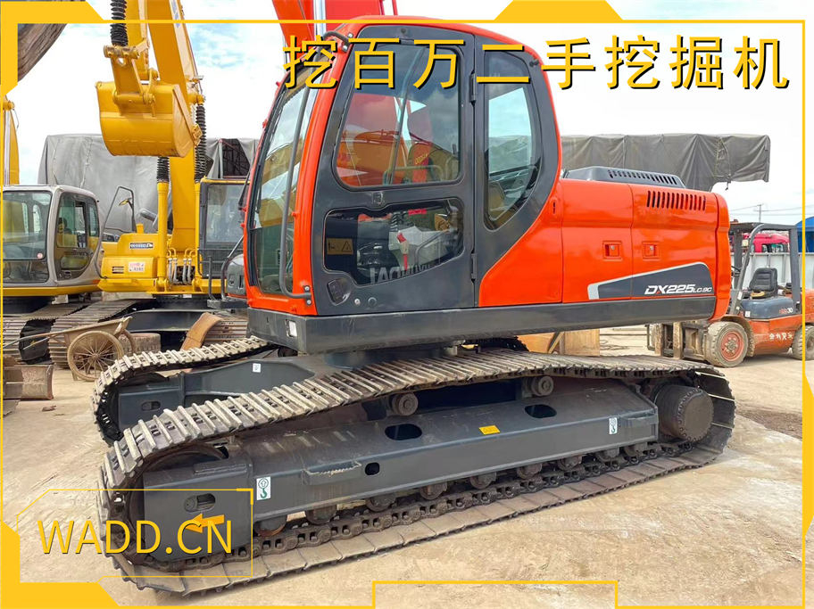 斗山DX225LC二手挖掘機 | 穩定性與高效性的完美結合 Doosan DX225LC Used Excavator | The Perfect Combination of Stability and Efficiency